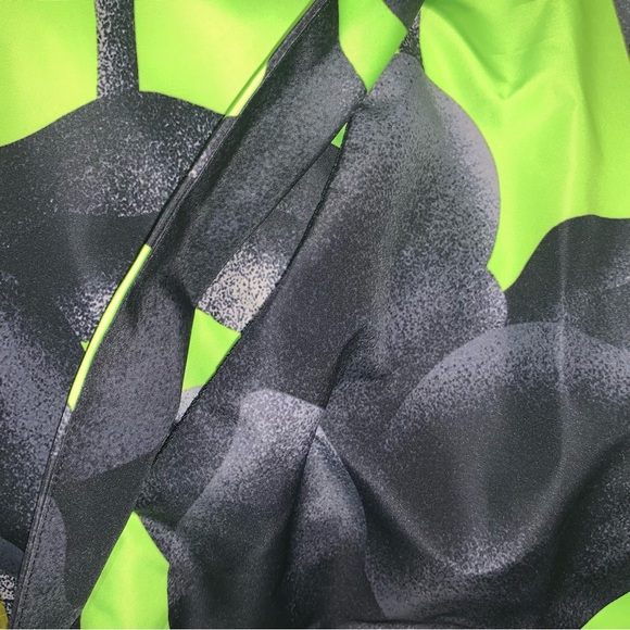 Adidas City Escape Q3 Windbreaker Multi Sport Jacket-Size L New - Picture 3 of 14